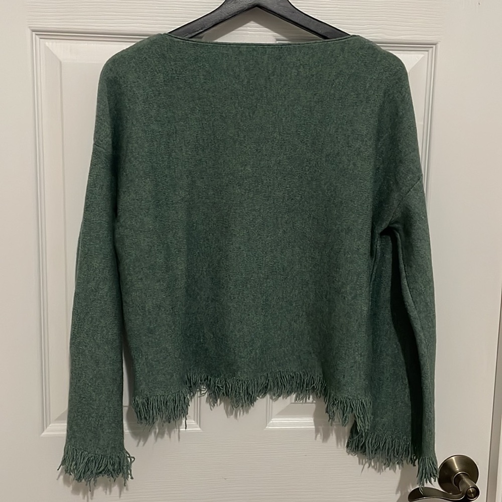 Womens green knit frayed sage sweater - Picture 4 of 4